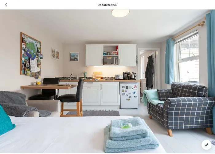 The Studio Castlerock With Hot Tub