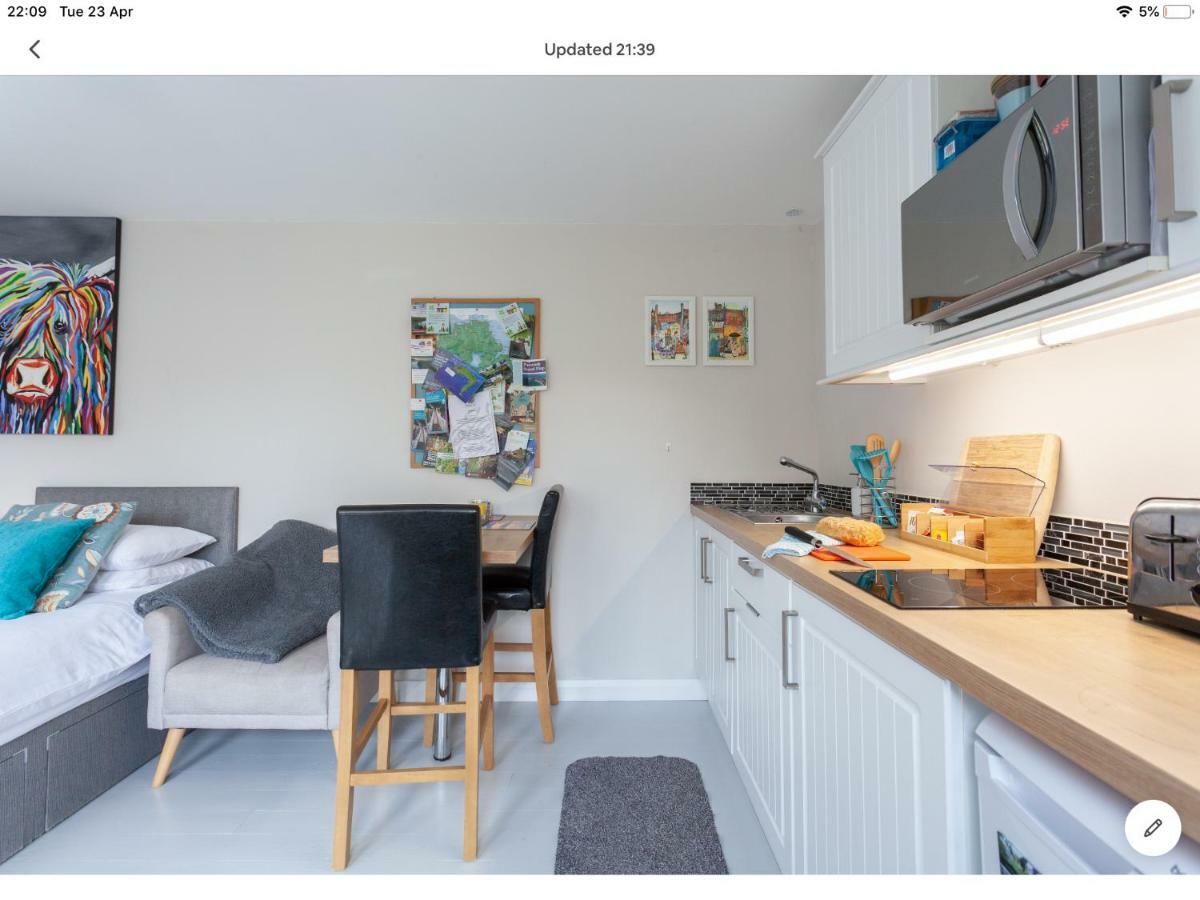 The With Hot Tub Apartment *
